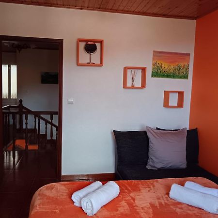 Casa Central - Peceful Mountain Retreat In Calheta Ribeira do Raposo ภายนอก รูปภาพ