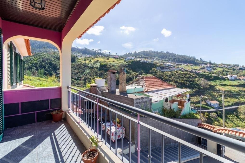 Casa Central - Peceful Mountain Retreat In Calheta Ribeira do Raposo ภายนอก รูปภาพ