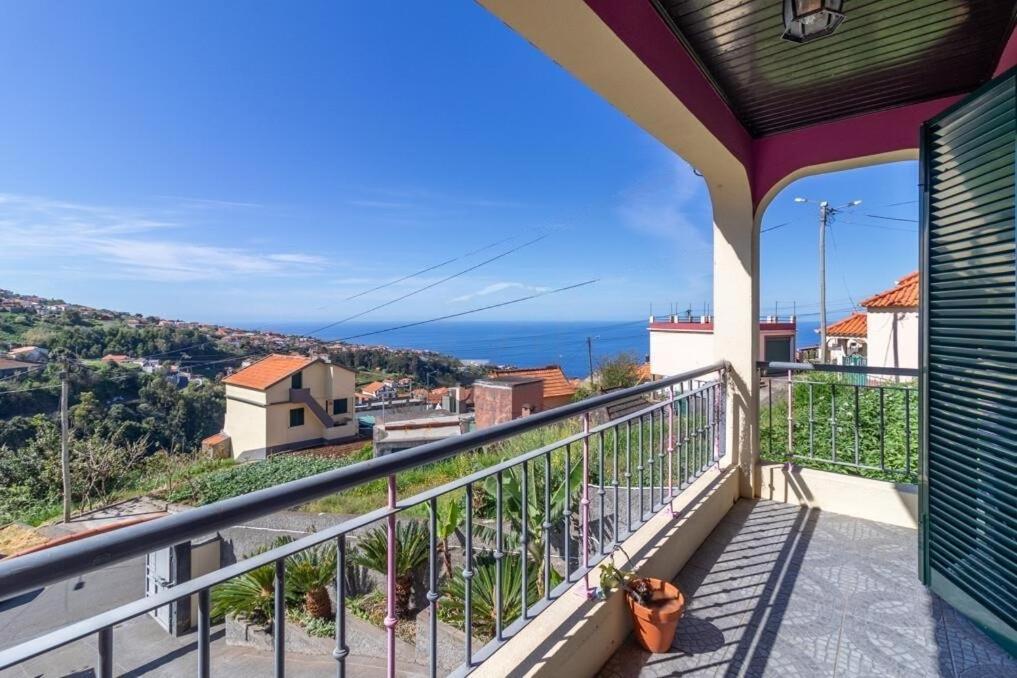 Casa Central - Peceful Mountain Retreat In Calheta Ribeira do Raposo ภายนอก รูปภาพ