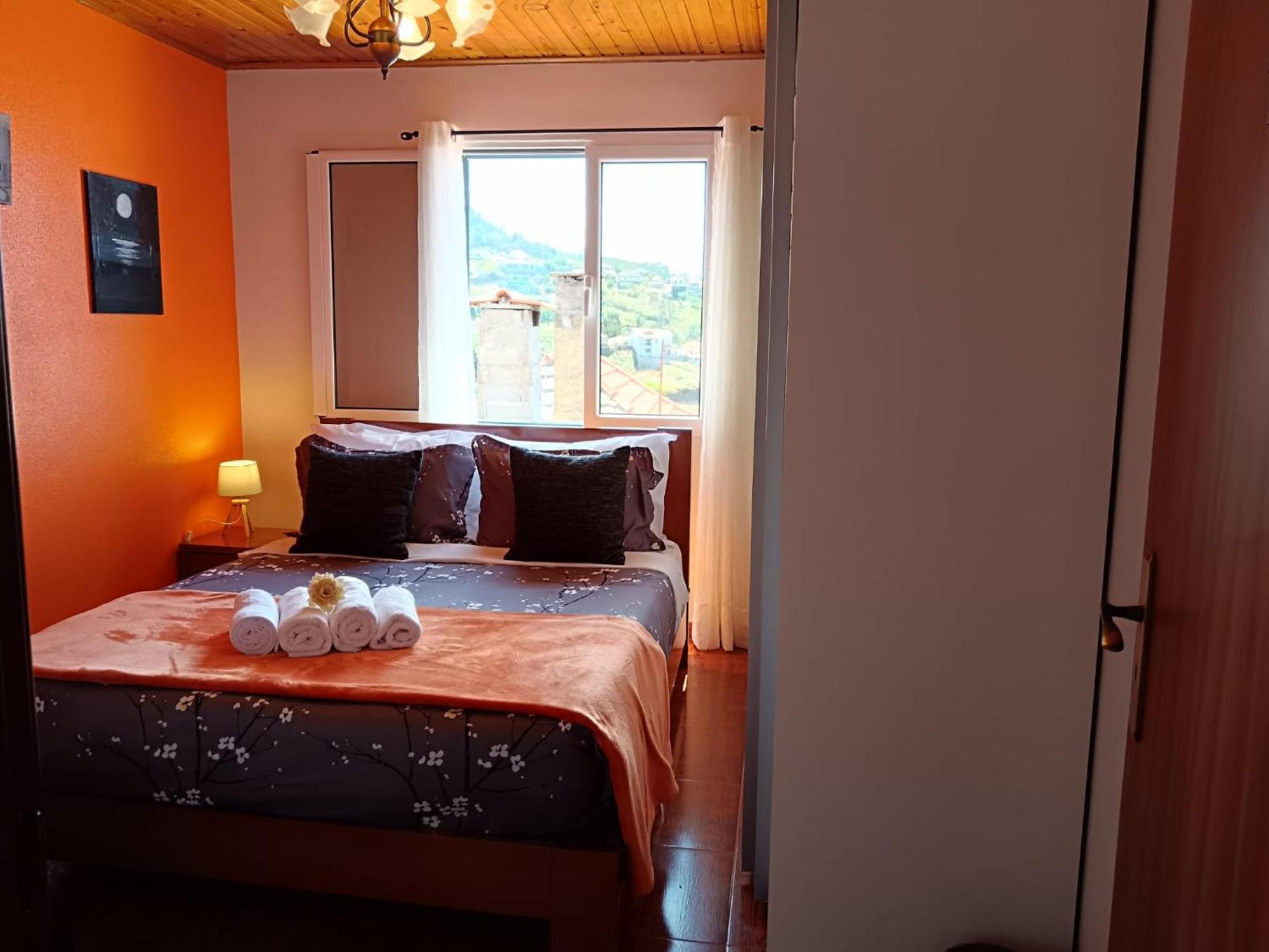 Casa Central - Peceful Mountain Retreat In Calheta Ribeira do Raposo ภายนอก รูปภาพ