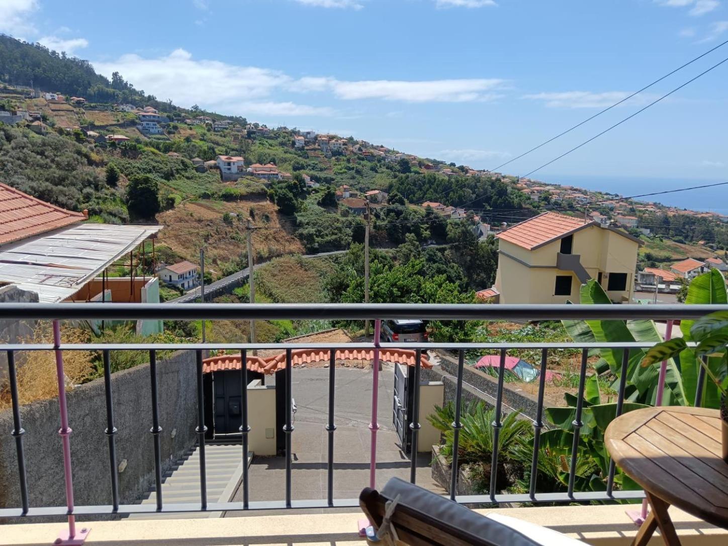 Casa Central - Peceful Mountain Retreat In Calheta Ribeira do Raposo ภายนอก รูปภาพ